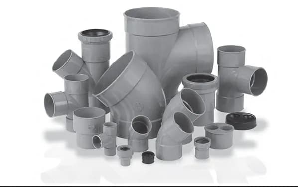 Passage de tuyaux dans dalle béton : évitez les erreurs courantes