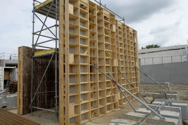 Tout savoir sur le voile béton armé : construction et avantages essentiels