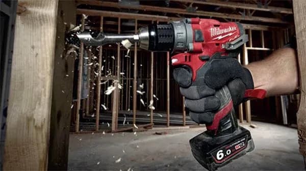 Quelle visseuse choisir pour éviter les erreurs de bricolage courantes ?