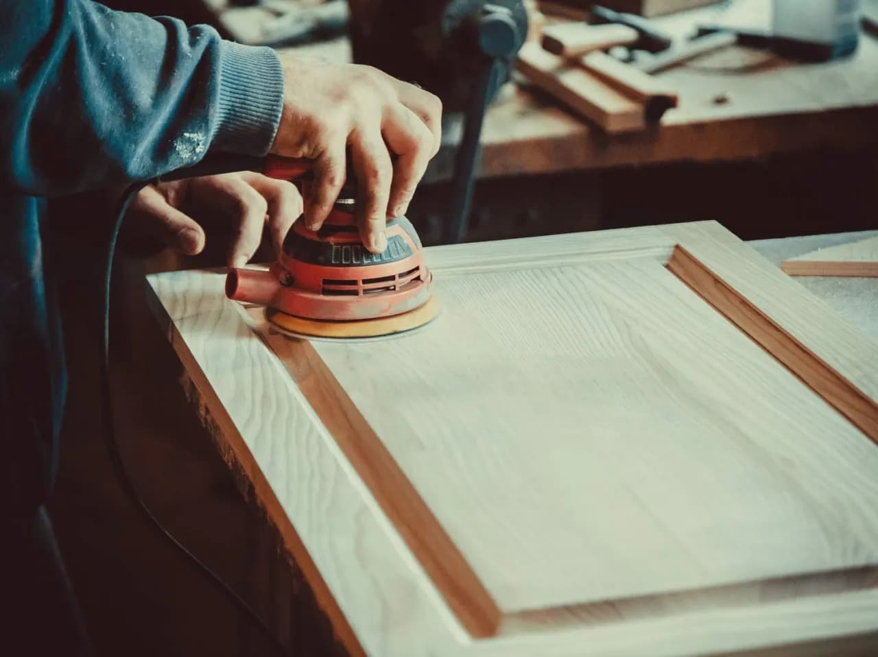 Quelle ponceuse choisir pour le bois : évitez les erreurs courantes